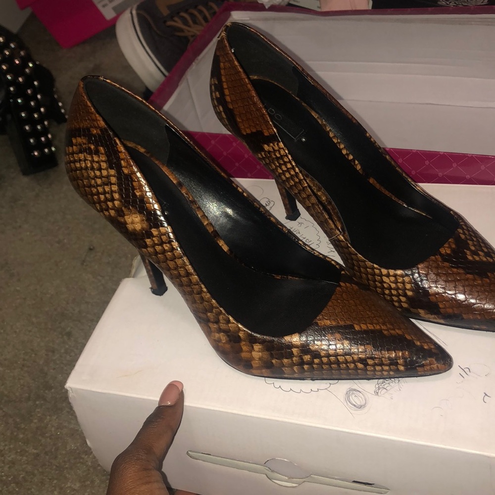 Women heels